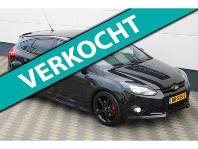 Ford Focus 1.6 EcoBoost Titanium 150PK Deze is echt dikkk !!