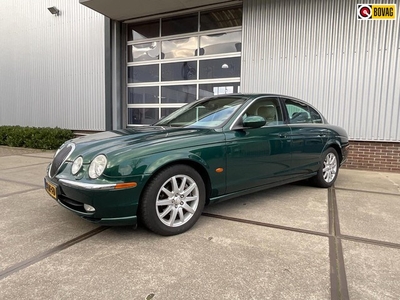 Jaguar S-type 2.5 V6 Solitair youngtimer