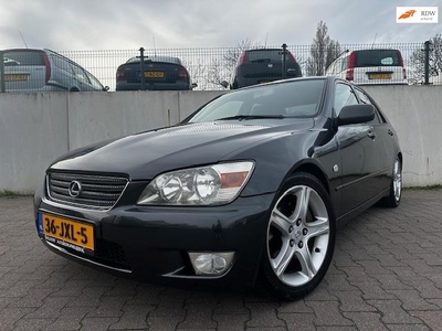 Lexus IS 200/YOUNGTIMER/ALCANTARA/CLIMA/CRUISE/STOEL