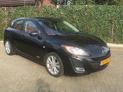 Mazda 3 1.6 GT-M Line Navigatie, leder, nwe apk, nwe banden, nwe remmen