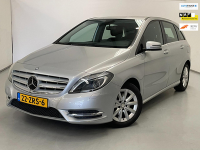 Mercedes-Benz B-klasse 200 / Aut / NL-auto / Trekhaak / Xenon / LED