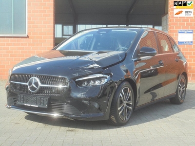 Mercedes-Benz B-klasse B180 Progressive Hybride Automaat 136pk, Leder, Navi-DAB+, Digtiaal, Climate control