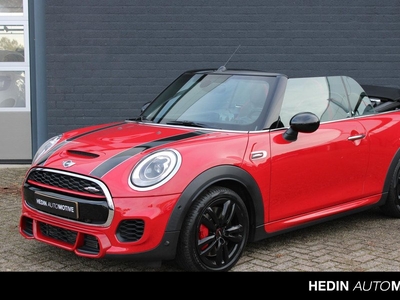 MINI Cabrio 2.0 232 PK John Cooper Works Chili NL-Auto/Automaat/Navi/Camera/Clima/Stoelverwarming/Head-Up Display/LM-velgen/Parkeersensoren