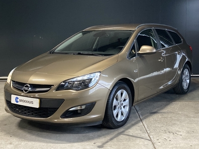 OPEL ASTRA 1.4 TURBO 120pk Cosmo Wagon | NAVIGATIE | ECC-AIRCO | DONKER GLAS A. | TREKHAAK | HALF LEDER | 16 INCH | CRUISE-CONTROL | MULTI STUUR | BLUETOOTH | ETC