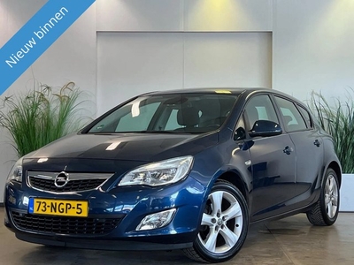 Opel Astra 1.6 Edition AircoNaviPDCTrekhaak!!