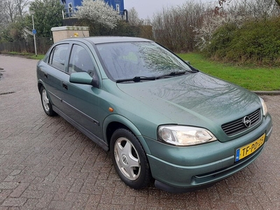 Opel Astra 1.6 Sport