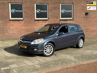 Opel Astra 1.6 Temptation / AIRCO / RIJDT SCHAKELT GOED / 5