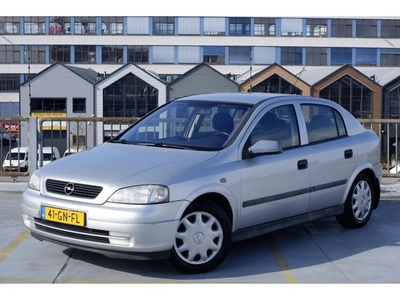 Opel Astra 2.2-16V Pearl Automaat * NL AUTO * (bj 2001)