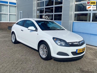 Opel Astra GTC 1.4 Edition