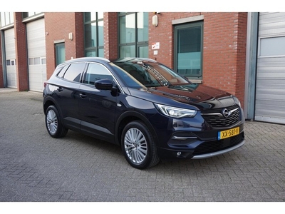 Opel Grandland X 1.2 Turbo Business Executive Led, Keyless !