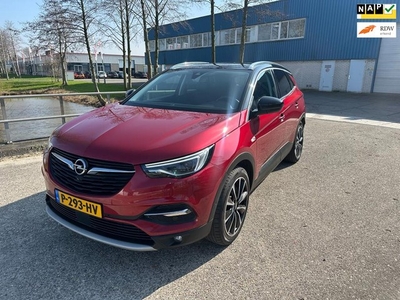 Opel Grandland X 1.6 Turbo Hybrid4