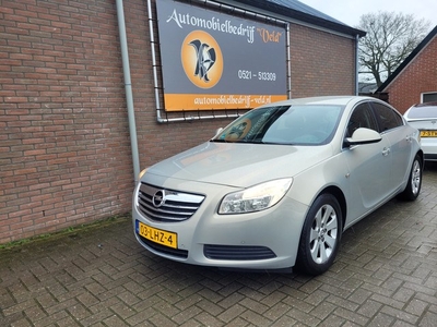 Opel Insignia 1.6 T Edition (bj 2010)