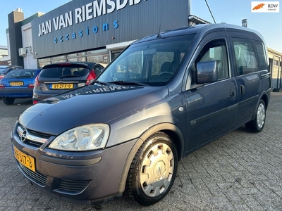 Opel Tour 1.4-16V Essentia Airco APK 15-2-2025 dubbele