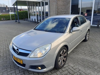 Opel Vectra 1.6-16V Executive