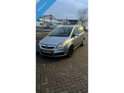 Opel Zafira 2.2 Executive BRANDSTOF POMP DEFECT !