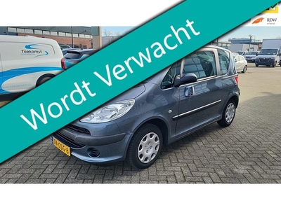 Peugeot 1007 1.4i UNIEK 28.000km NAP Historie Hoge instap