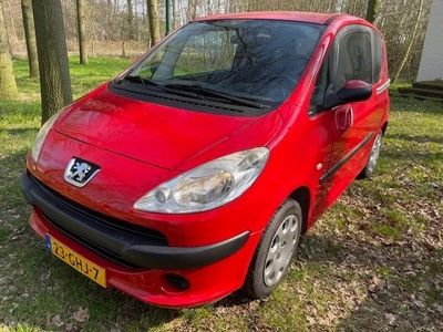 Peugeot 1007 1.4 Urban (bj 2008)