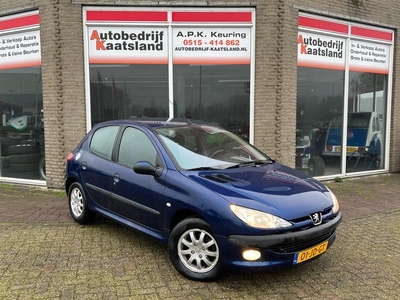 Peugeot 206 1.6-16V Gentry 5 Deurs - 137.990 KM! - Clima