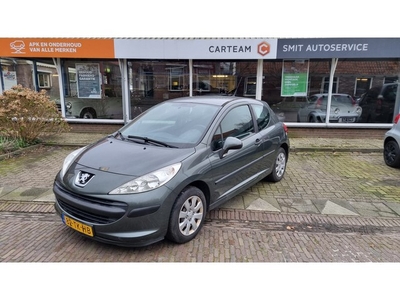 Peugeot 207 1.4 XR Motor 190000km. Nieuwe distributie