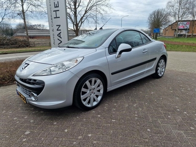 Peugeot 207 CC 1.6-16V T Féline/ clima en cruise /leder