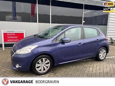 Peugeot 208 1.4 VTi Envy / navigatie / cruise control