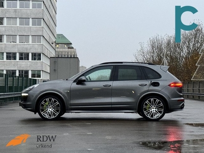 Porsche Cayenne 3.0 S E-Hybrid SportDesign NL auto Dealer