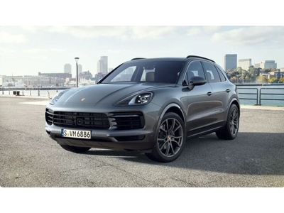 Porsche Cayenne E-Hybrid (bj 2022, automaat)