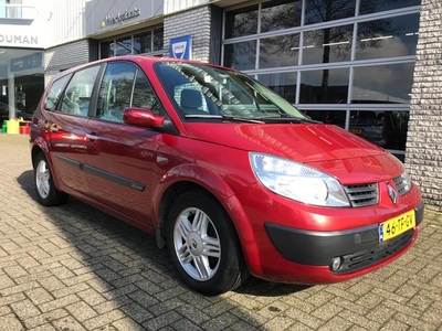 Renault Grand Scénic 2.0-16V Business Line 7p. met trekhaak