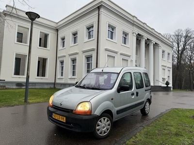 Renault Kangoo 1.2-16V 5 PERSOONS (bj 2002)