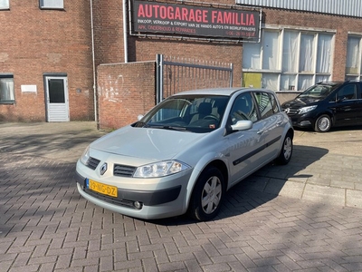 Renault Mégane 1.4-16V Authentique Basis