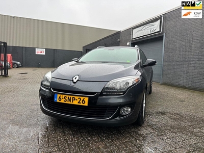 Renault Mégane Estate 1.5 dCi Bose Camera Clima Cruise Navi Pano PDC Keyless Trekhaak NAP APK