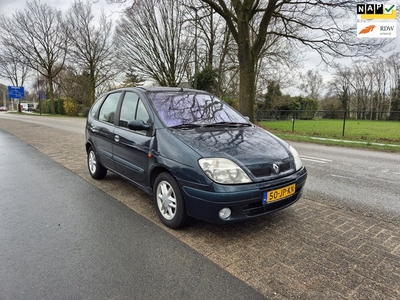 Renault Scénic 1.6-16V Authentique