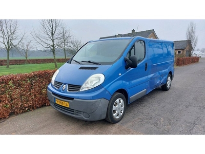 Renault Trafic 2.0 dCi T29 L2H1 Générique BJ 2011