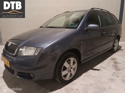 Skoda Fabia Combi 1.4-16V Equipe plus (Sport stoelen)