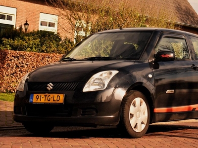 Suzuki Swift 1.3 GLS met Navi / inruil mogelijk