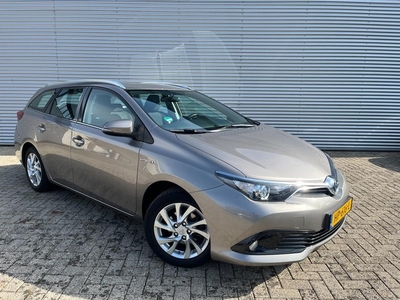 Toyota Auris Touring Sports 1.8 Hybrid