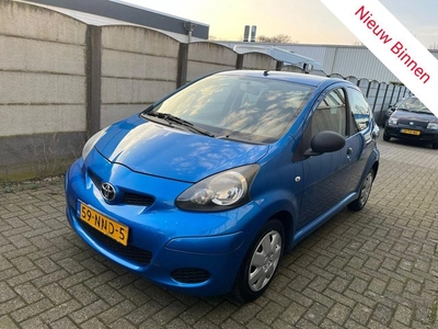 Toyota Aygo 1.0 12V 5-DRS 2010 AIRCO/ NIEUWE KOPPELING!