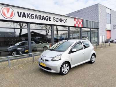 Toyota Aygo 1.0-12V + AIRCO-ELRAAM-CV-5DRS (bj 2007)