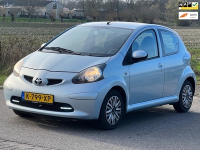 Toyota Aygo 1.0-12V AIRCO/LED/ELEKRAMEN/5D/ZEER NETJES/APK