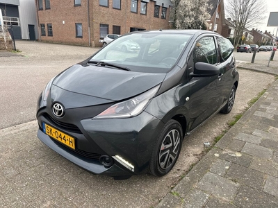 Toyota Aygo 1.0 VVT-i x-fun