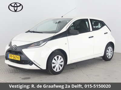 Toyota Aygo 1.0 VVT-i X-Fun + Red Pack Airco Dealer