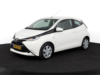 Toyota Aygo 1.0 VVT-i x-play (automaat