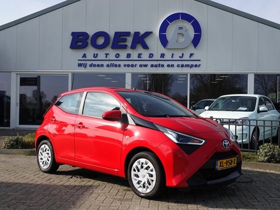 Toyota Aygo 1.0 VVT-i x-play CAMERA AIRCO BT-TEL AUDIO