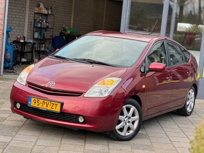 Toyota Prius 1.5 VVT-i