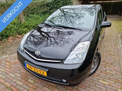 Toyota Prius 1.5 VVT-i Tech Edition Navi/Camera/Cruise