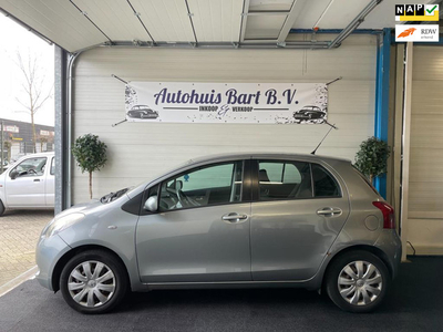 Toyota Yaris 1.3 VVTi Sol Schade! Airco! Nieuwe APK! NAP Logisch!