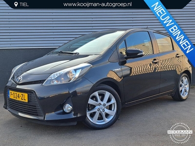 Toyota Yaris 1.5 Full Hybrid Dynamic Automaat, Achteruitrijcamera, Cruise control, Bluetooth, Smart Key & Keyless entry, Climate control,