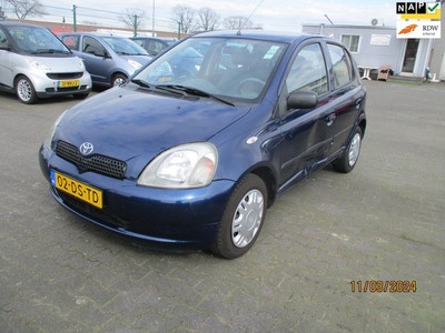 Toyota Yaris Toyota Yaris 1.0-16V VVT-i Terra 5DRS-GEEN