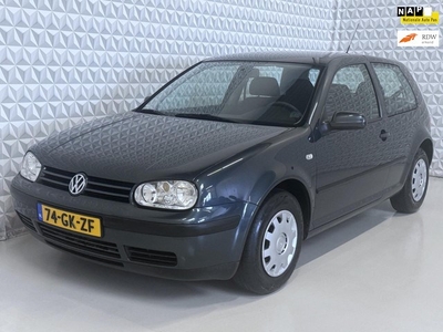 Volkswagen Golf 1.4-16V in nette/goede staat! 171000km(2001)