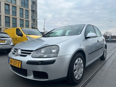 Volkswagen Golf 1.4 FSI Airco StoelVerwarming Zeer Nette